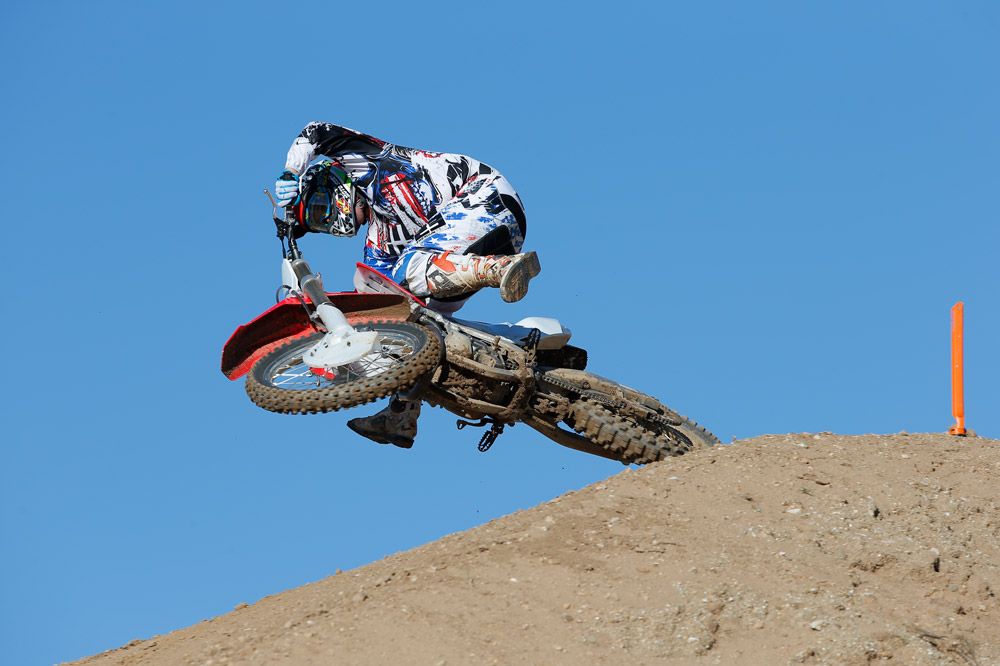 Galería de fotos de la comparativa motocross 450 2014 Honda y Suzuki