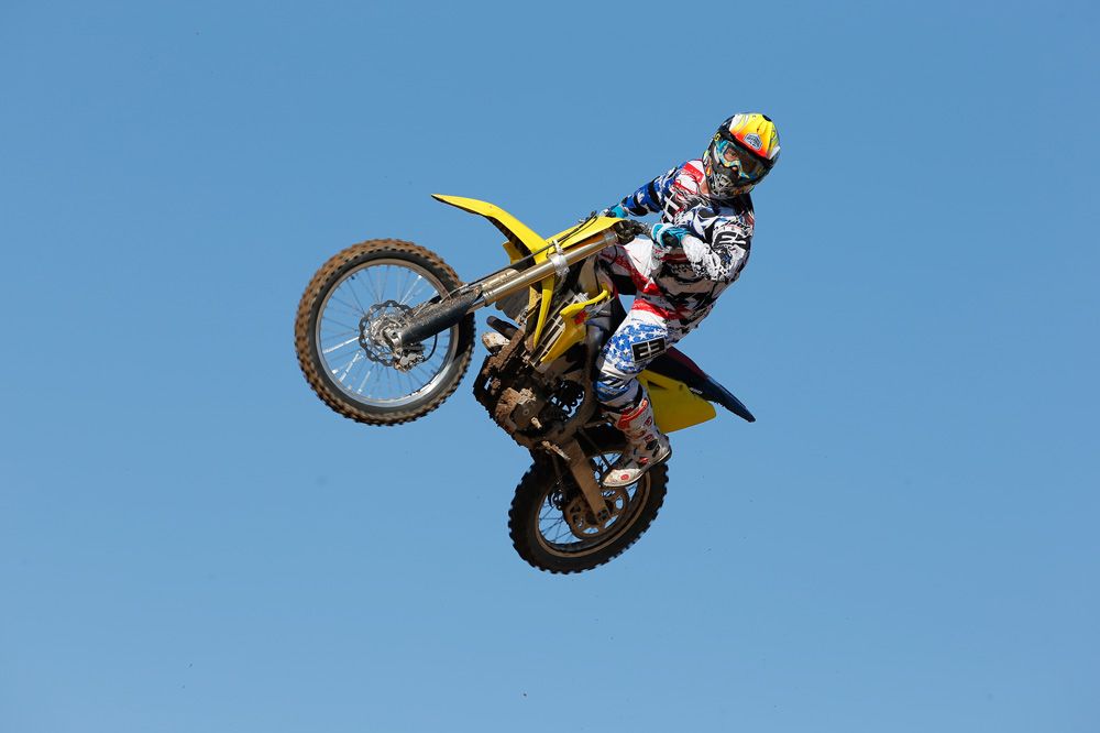 Galería de fotos de la comparativa motocross 450 2014 Honda y Suzuki