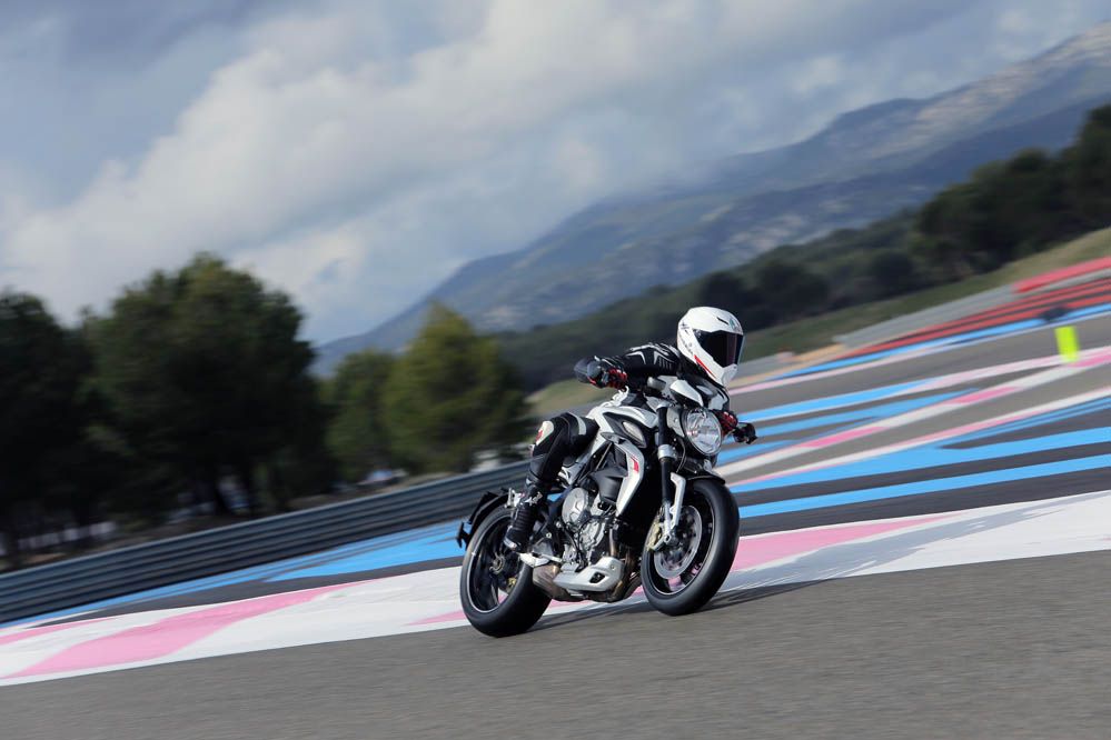 MV Agusta Brutale 800 Dragster. Galería de fotos