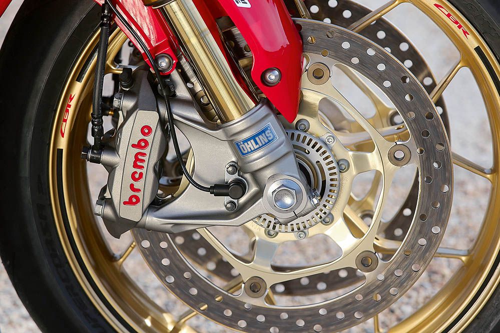 Comparativa Honda CBR1000RR SP y Kawasaki ZX-10R. Fotos