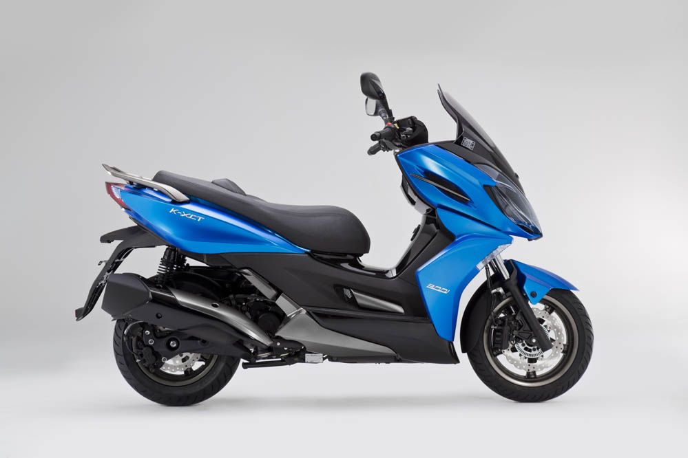 Comparativa Scooter: Kawasaki J300 ABS y Kymco K-XCT 300. Fotos
