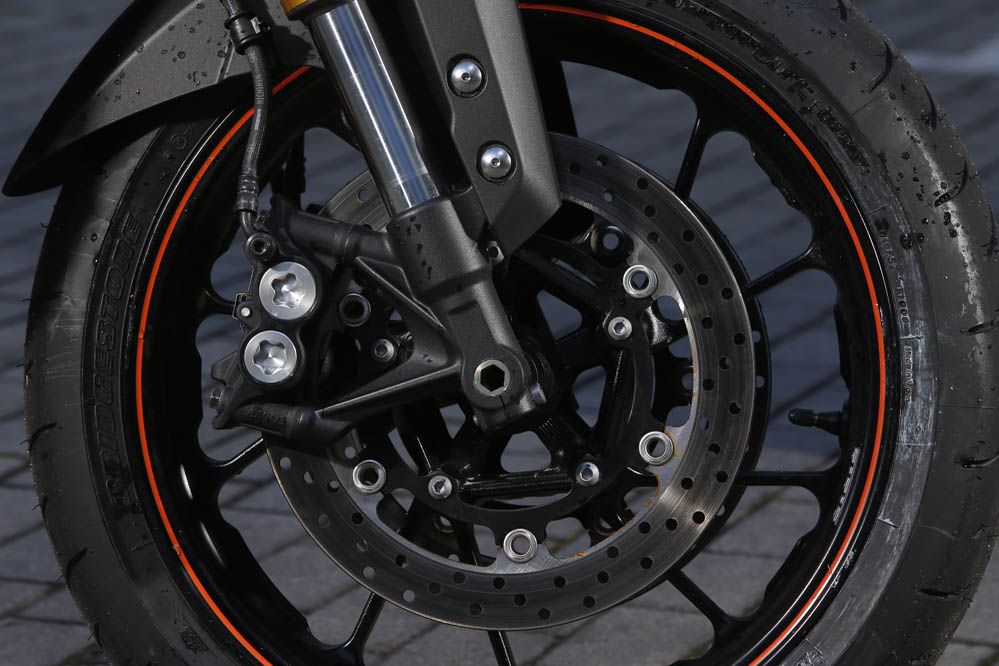 Yamaha FZ8 - Yamaha MT-09. Fotos.