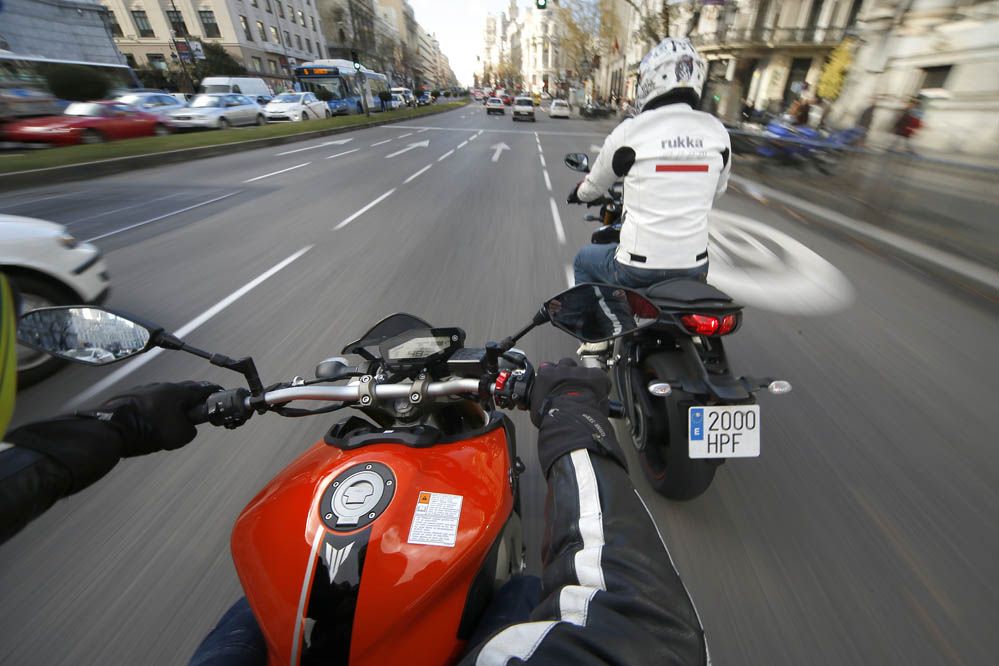 Yamaha FZ8 - Yamaha MT-09. Fotos.
