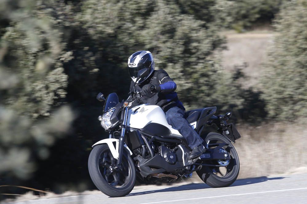 Honda NC750S DCT ABS. Fotos