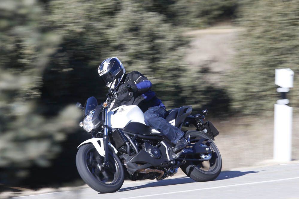 Honda NC750S DCT ABS. Fotos