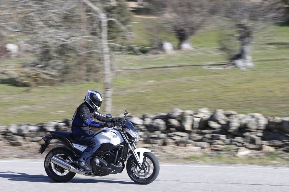 Honda NC750S DCT ABS. Fotos