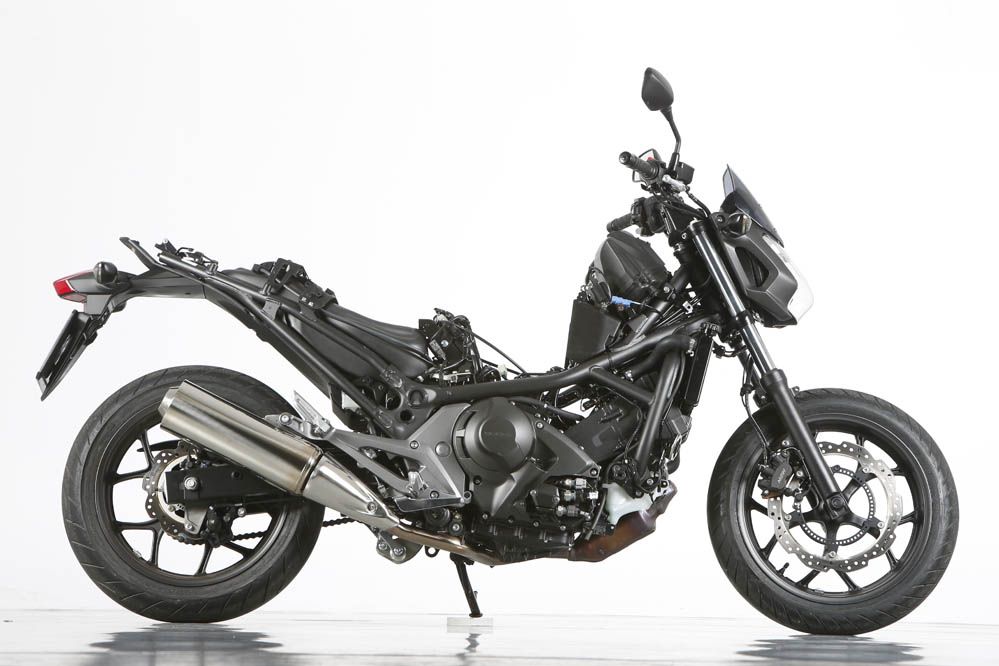 Honda NC750S DCT ABS. Fotos
