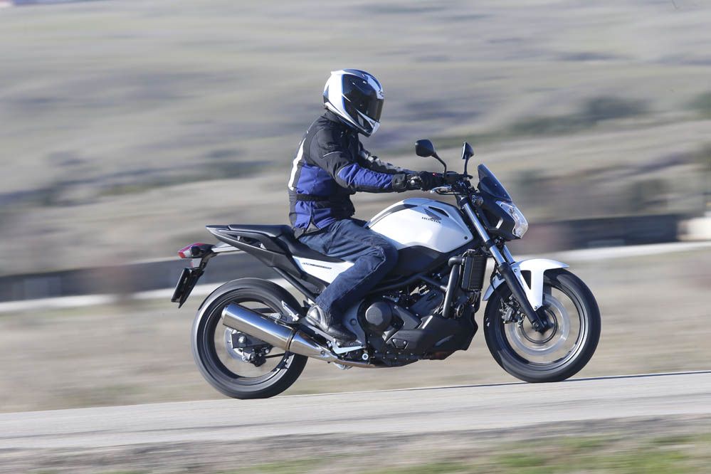 Honda NC750S DCT ABS. Fotos