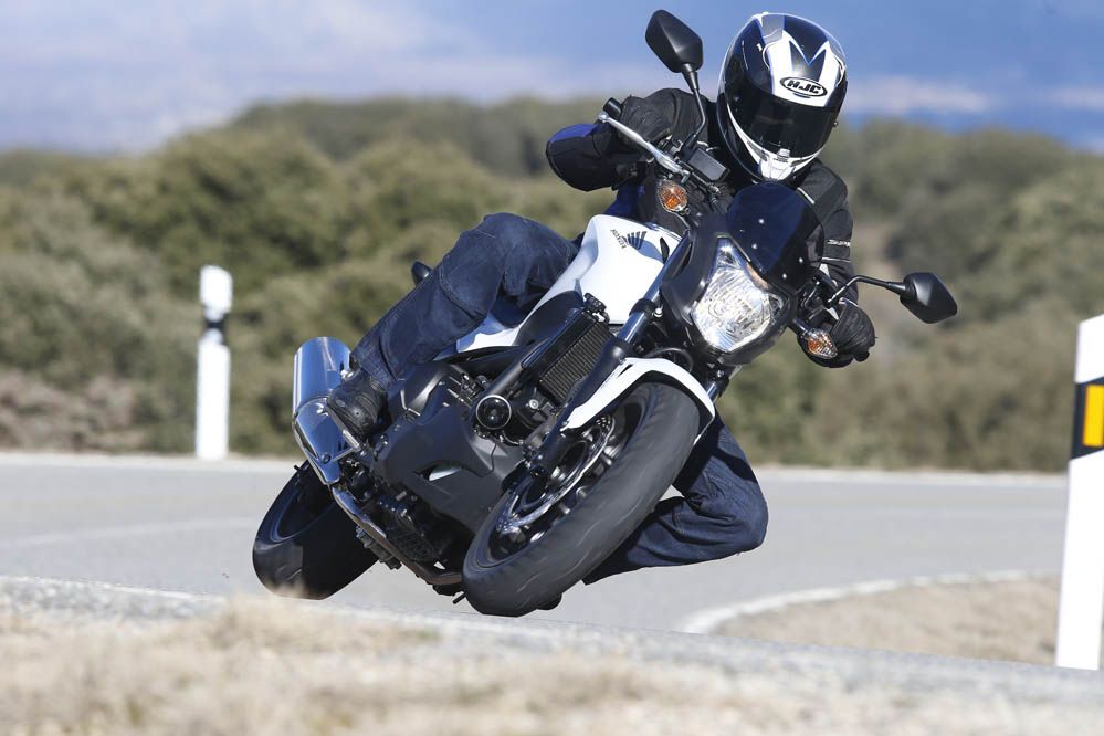 Honda NC750S DCT ABS. Fotos