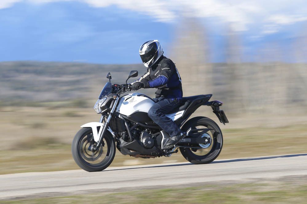 Honda NC750S DCT ABS. Fotos
