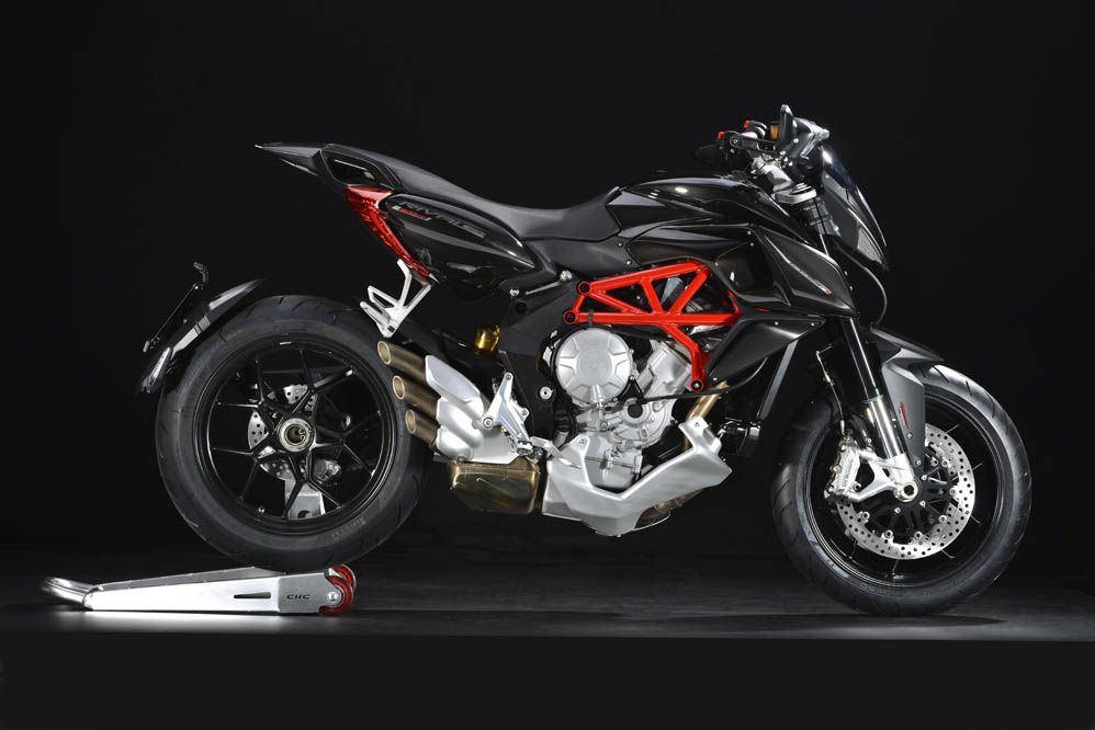 Prueba de la MV Agusta Rivale 800. Galería de fotos