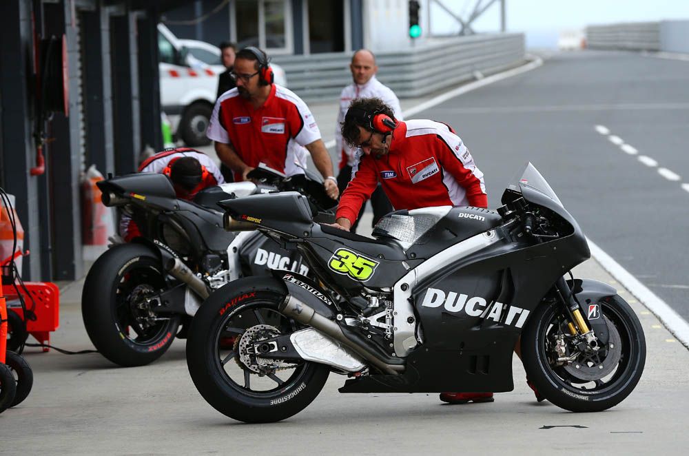 Test de neumáticos en Phillip Island. Galería