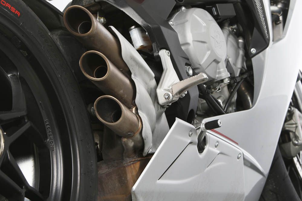 Comparativa: Ducati 899 Panigale - Mv Agusta F3 800. Galería de fotos.