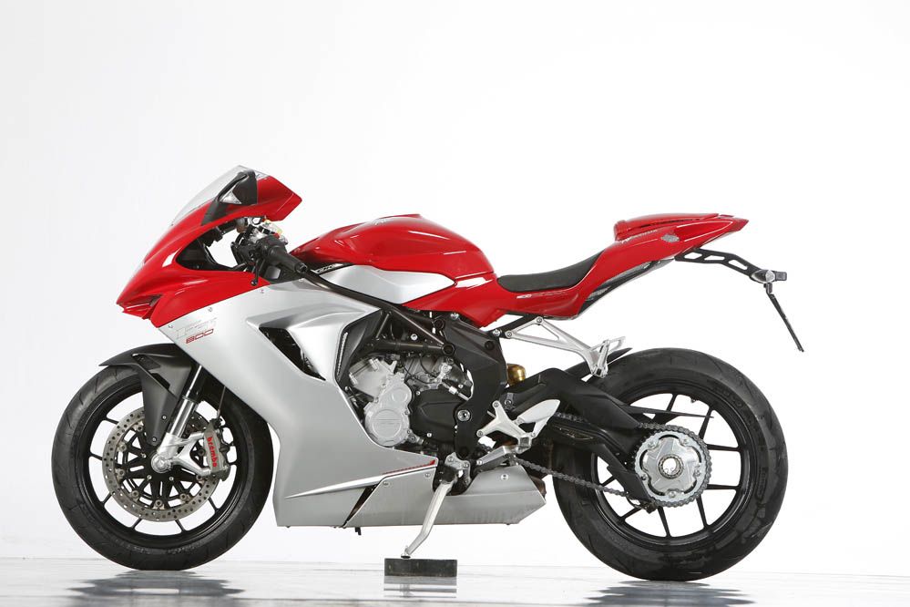 Comparativa: Ducati 899 Panigale - Mv Agusta F3 800. Galería de fotos.