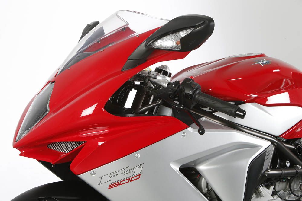 Comparativa: Ducati 899 Panigale - Mv Agusta F3 800. Galería de fotos.
