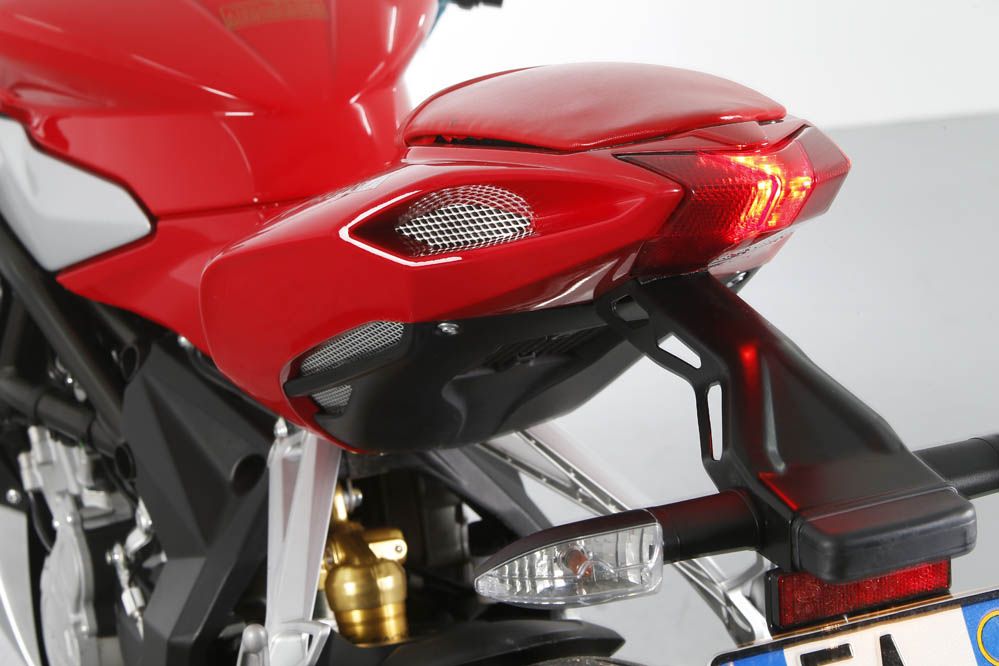 Comparativa: Ducati 899 Panigale - Mv Agusta F3 800. Galería de fotos.