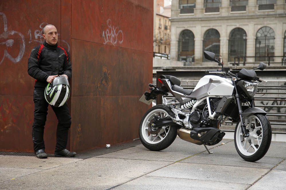 Hyosung GD250N EXIV. Galería