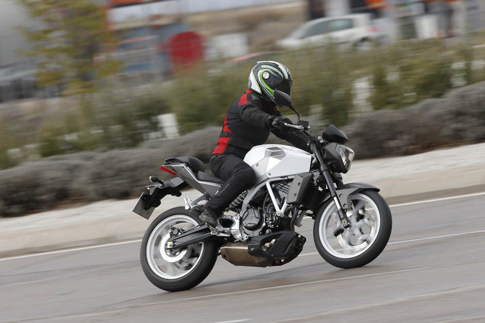 Hyosung GD250N EXIV. Galería
