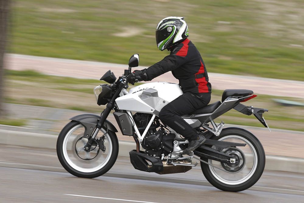 Hyosung GD250N EXIV. Galería