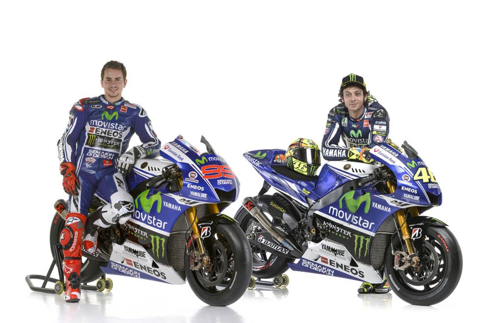 Las Yamaha de Lorenzo y Rossi con los colores de Movistar