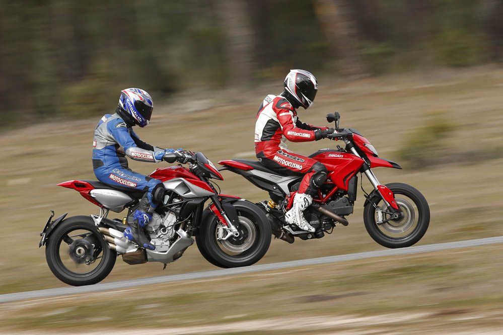 Comparativa Ducati Hypermotard y MV Agusta Rivale 800. Galería de fotos
