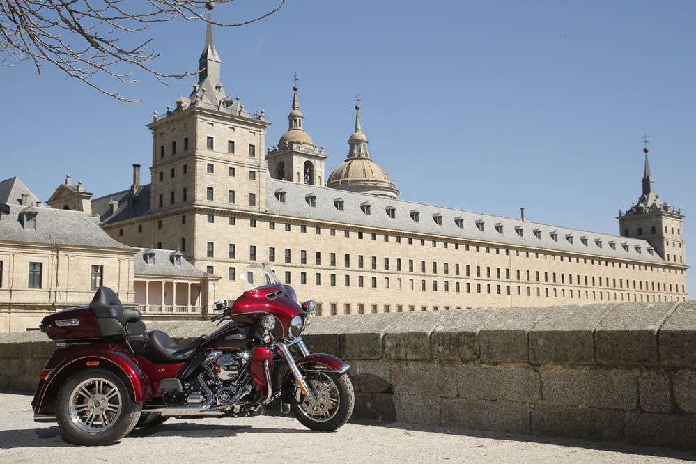Harley-Davidson Tri Glide Ultra. Galería de fotos