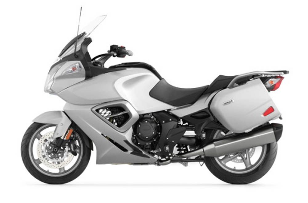 Fotos Comparativa BMW R 1200 RT, Triumph Trophy SE, Yamaha FJR1300A