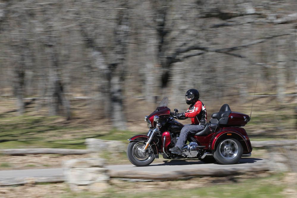 Harley-Davidson Tri Glide Ultra. Galería de fotos