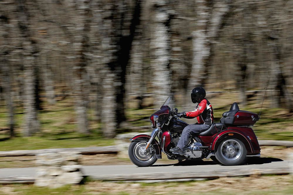 Harley-Davidson Tri Glide Ultra. Galería de fotos