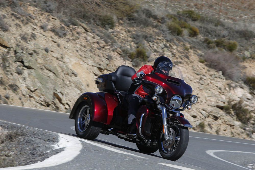 Harley-Davidson Tri Glide Ultra. Galería de fotos