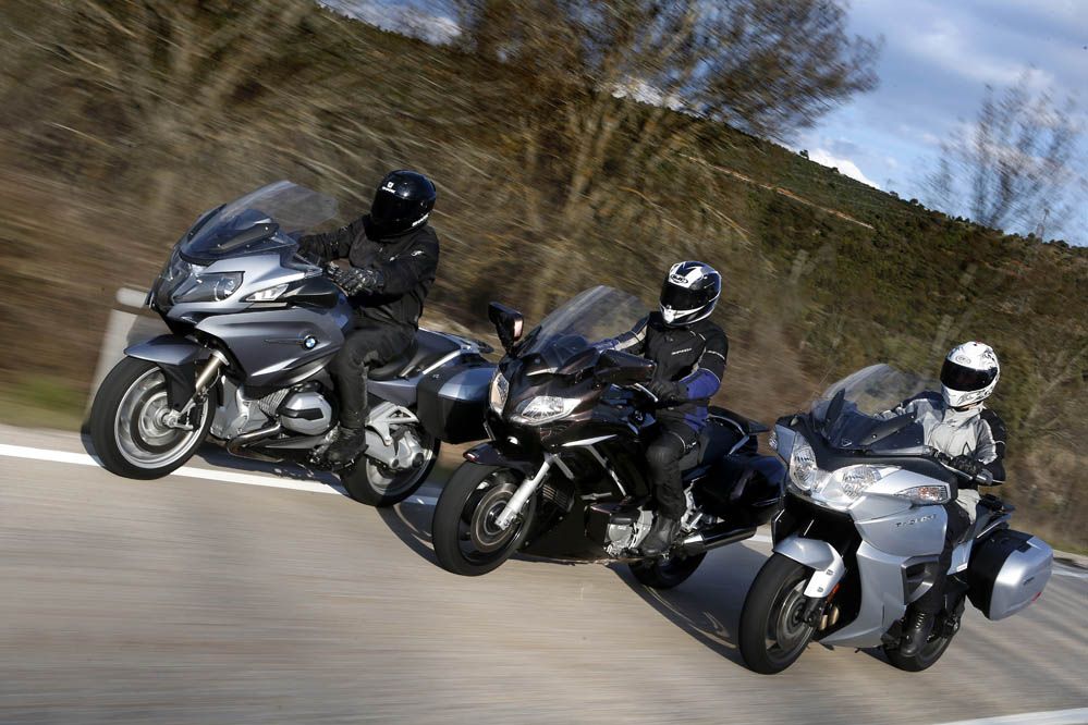 Fotos Comparativa BMW R 1200 RT, Triumph Trophy SE, Yamaha FJR1300A