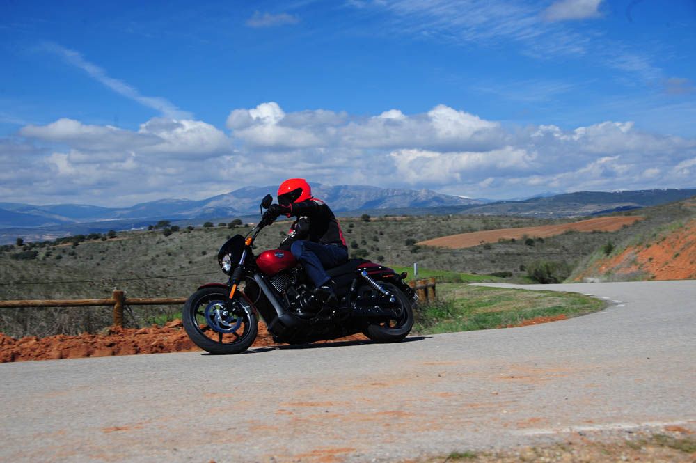 Fotos Harley-Davidson Street 750