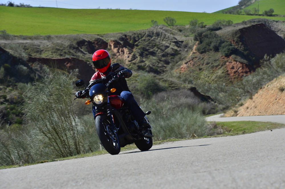 Fotos Harley-Davidson Street 750
