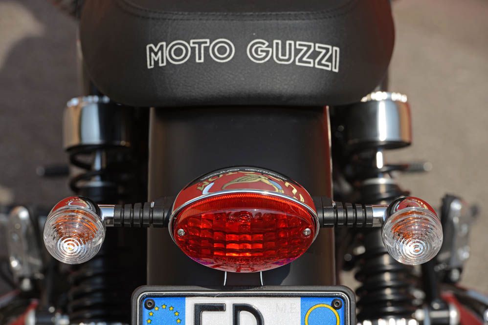 Moto Guzzi V7 2014. Fotos