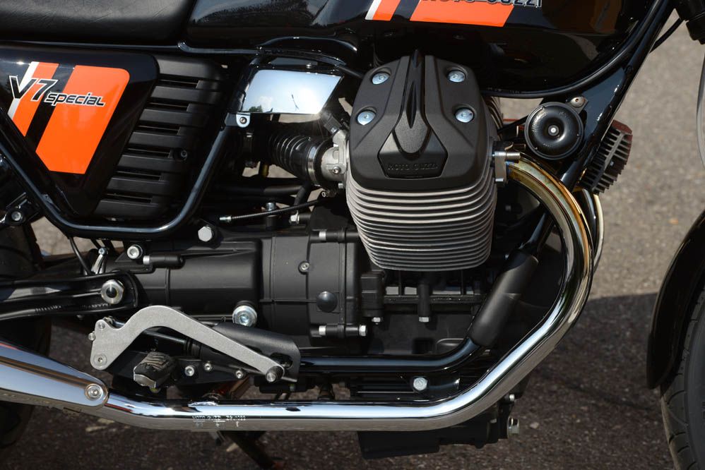 Moto Guzzi V7 2014. Fotos