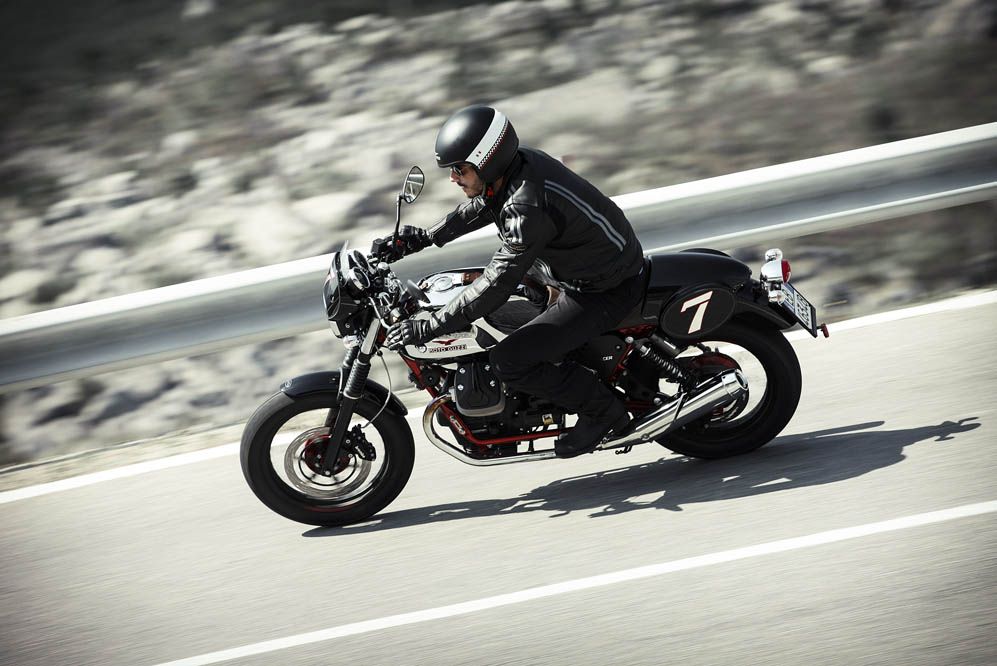 Moto Guzzi V7 2014. Fotos