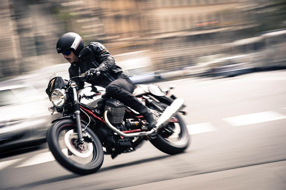 Moto Guzzi V7 2014. Fotos