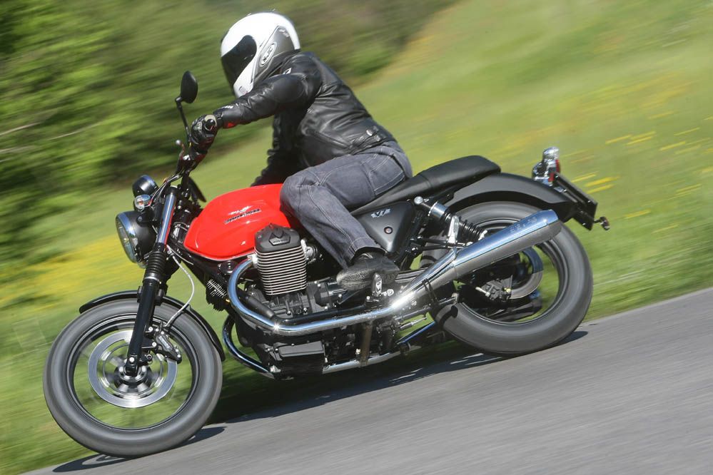 Moto Guzzi V7 2014. Fotos