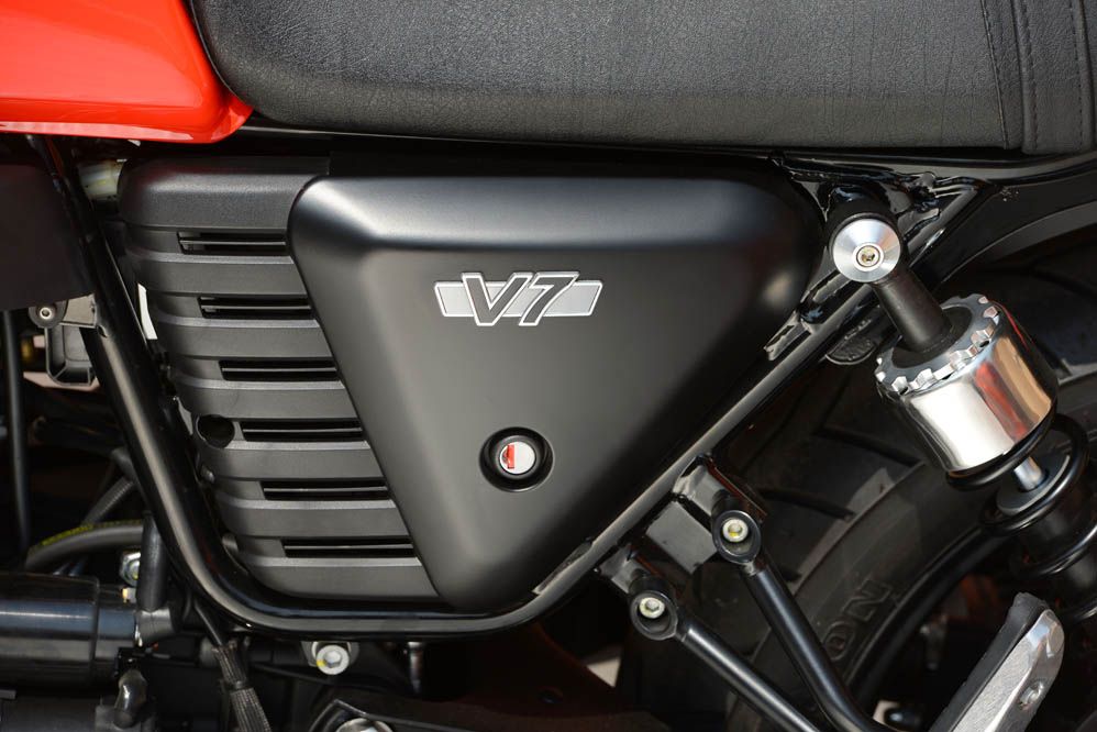 Moto Guzzi V7 2014. Fotos