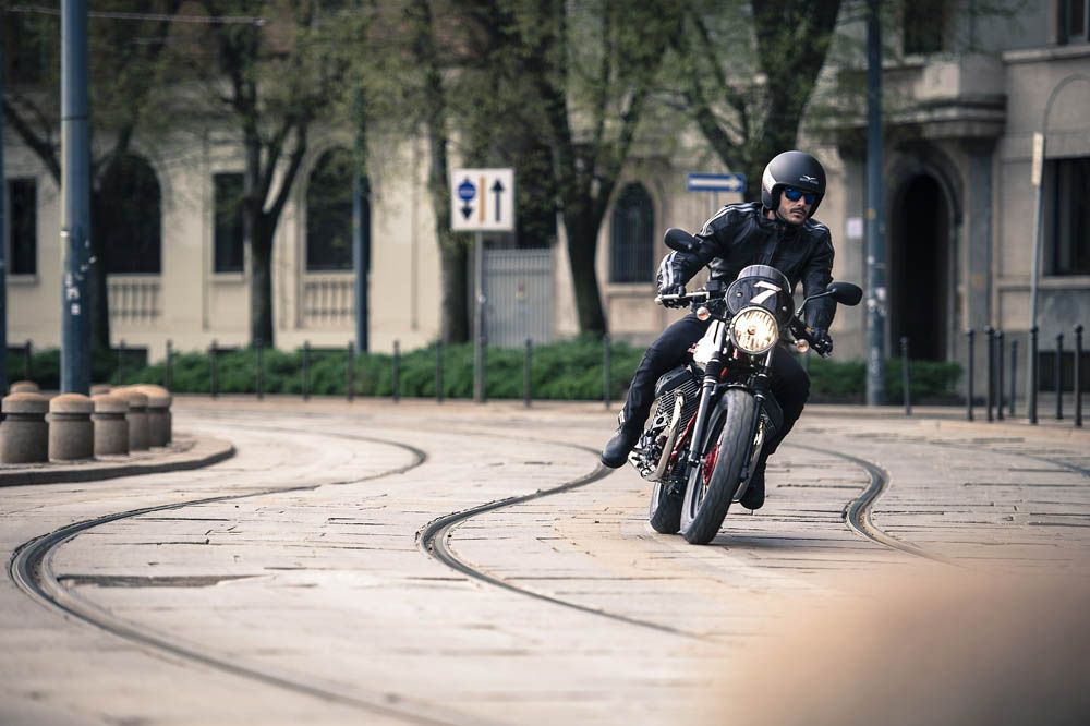Moto Guzzi V7 2014. Fotos