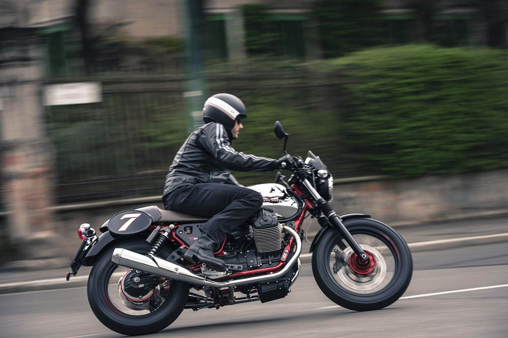 Moto Guzzi V7 2014. Fotos