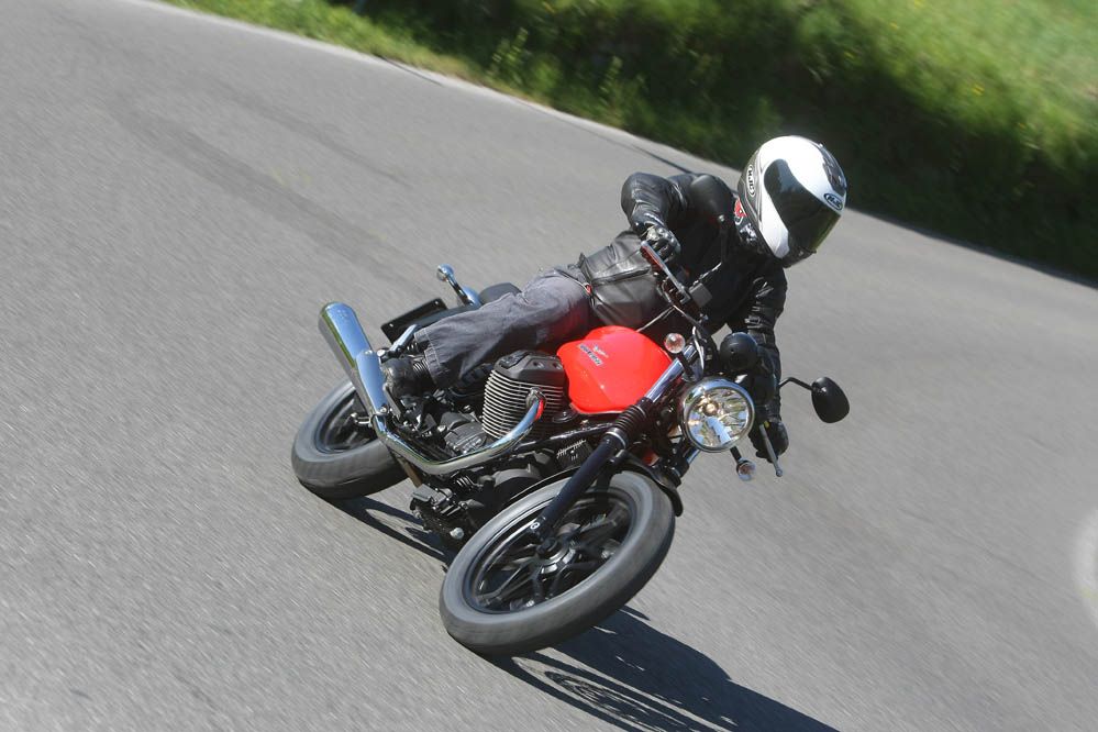 Moto Guzzi V7 2014. Fotos