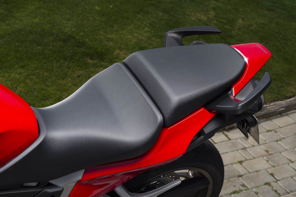 Prueba de la Honda VFR800F. Galería
