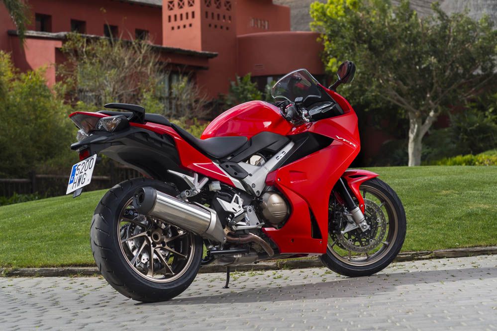 Prueba de la Honda VFR800F. Galería