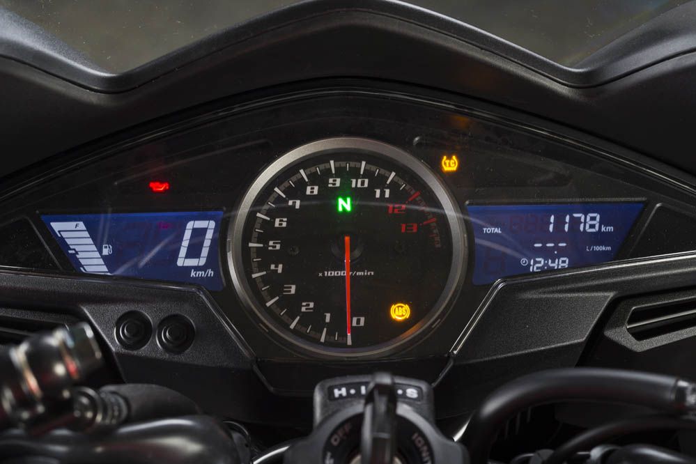 Prueba de la Honda VFR800F. Galería