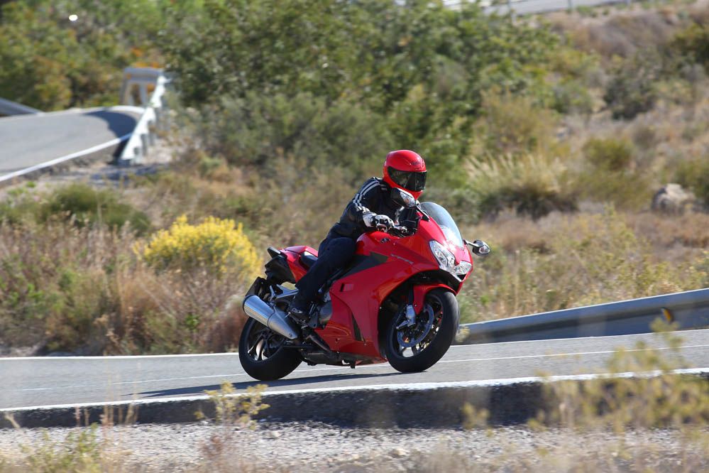 Prueba de la Honda VFR800F. Galería