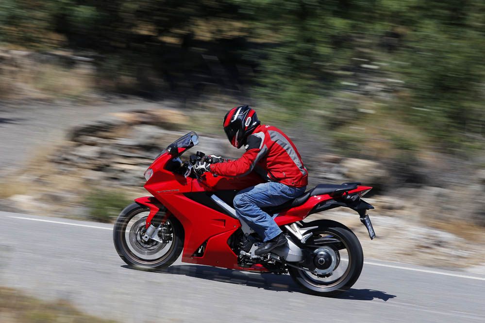 Prueba de la Honda VFR800F. Galería