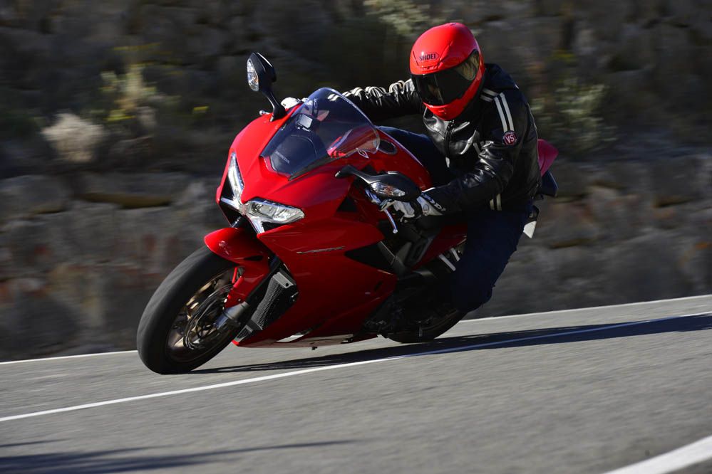 Prueba de la Honda VFR800F. Galería