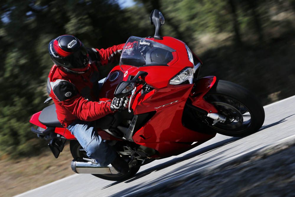 Prueba de la Honda VFR800F. Galería