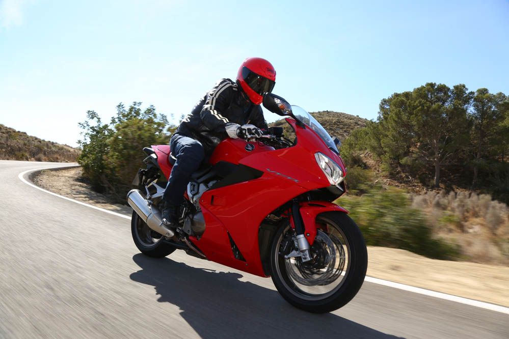 Prueba de la Honda VFR800F. Galería